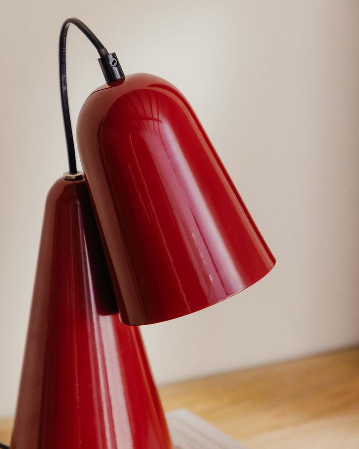 Valiria Metal Table Lamp, gallery image 3