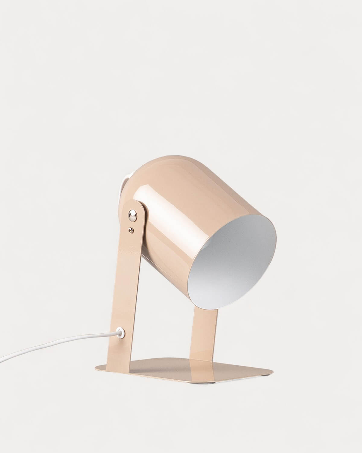 Marís Metal Table Lamp, gallery image 1