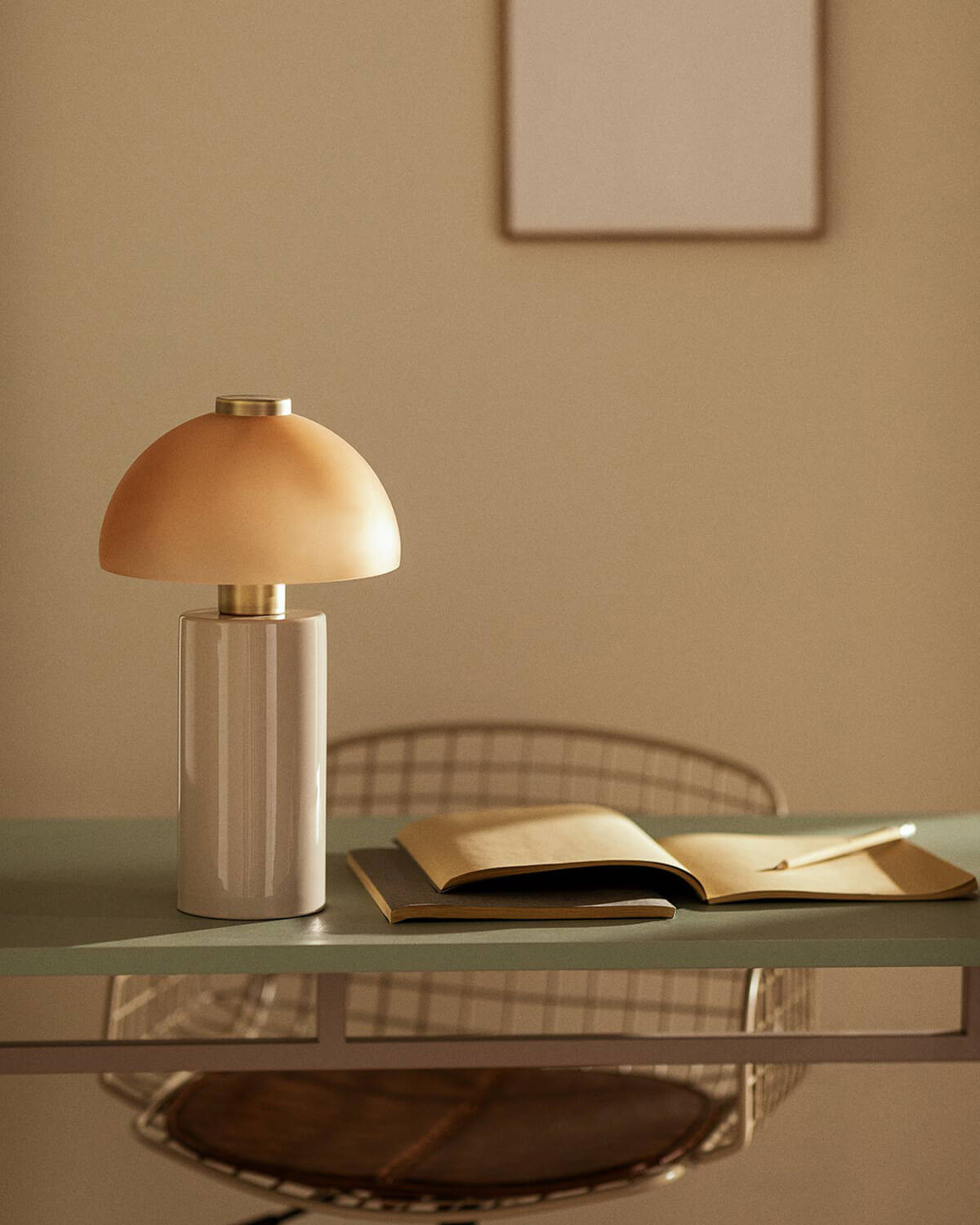 Metal and Glass Table Lamp (Ø19.5 cm) Seta Vidre, gallery image 2