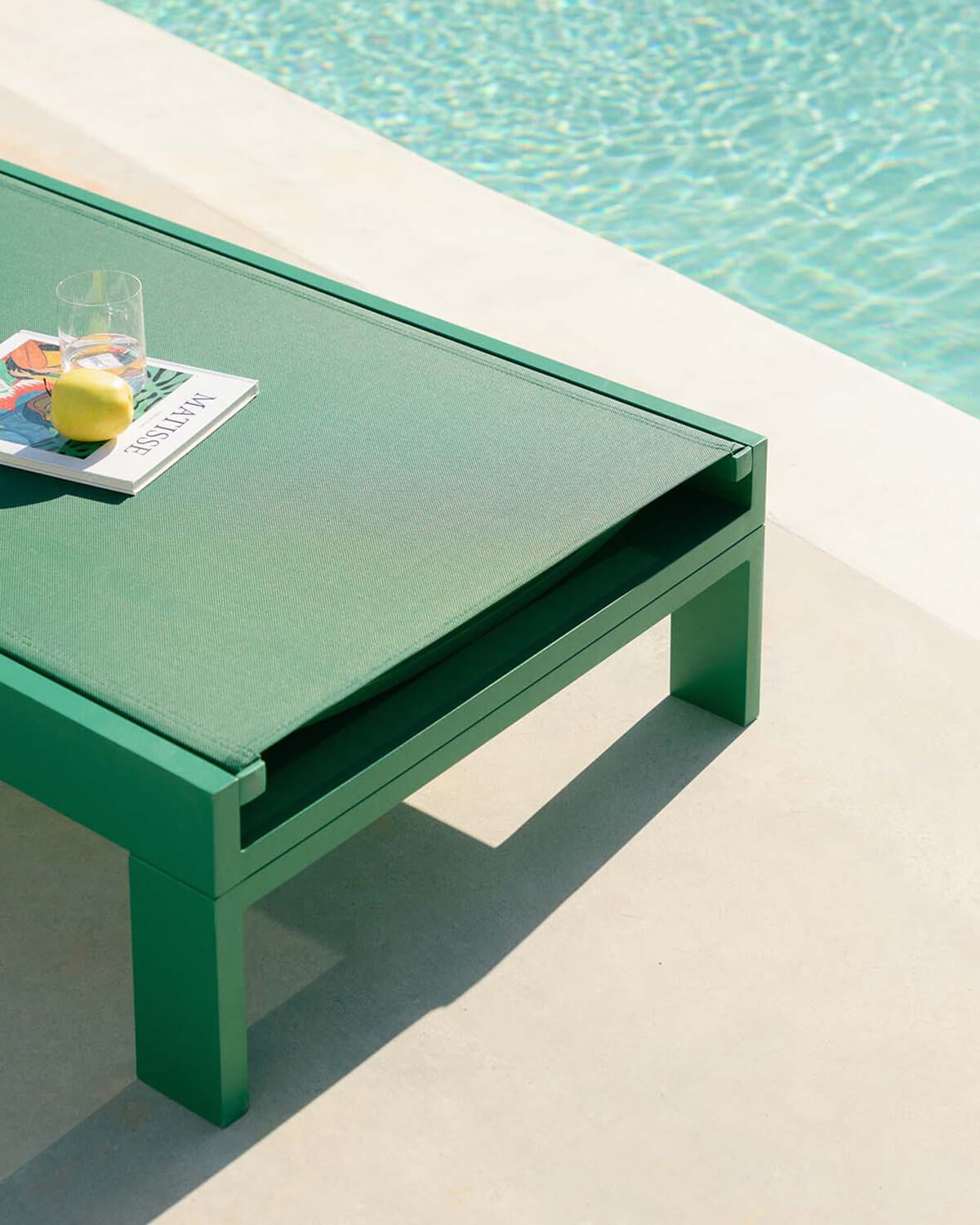 Pack of 2 Aluminium and Fabric Reclining Sun Loungers New Kreta, gallery image 3