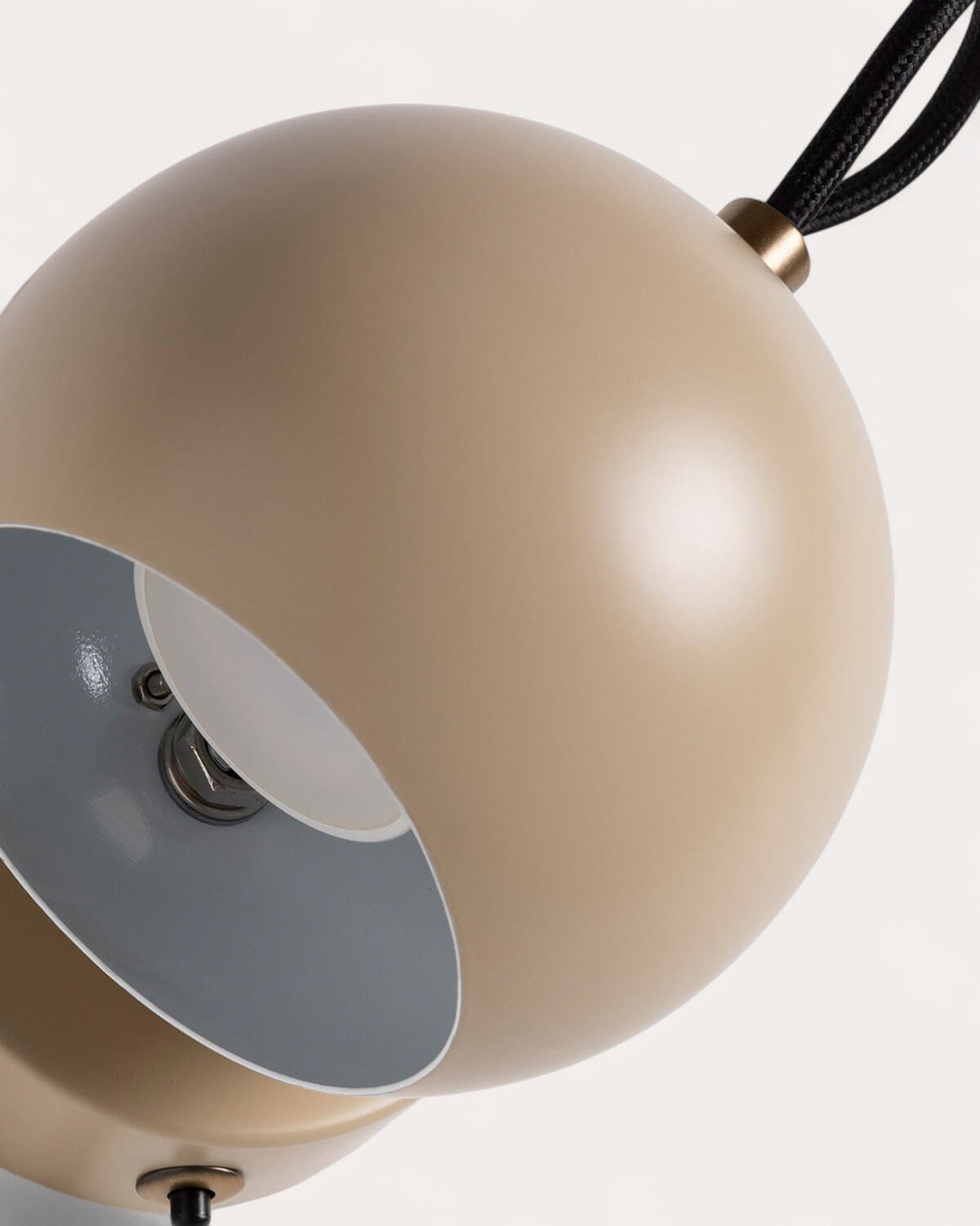 Medea Metal Wall Sconce, gallery image 3