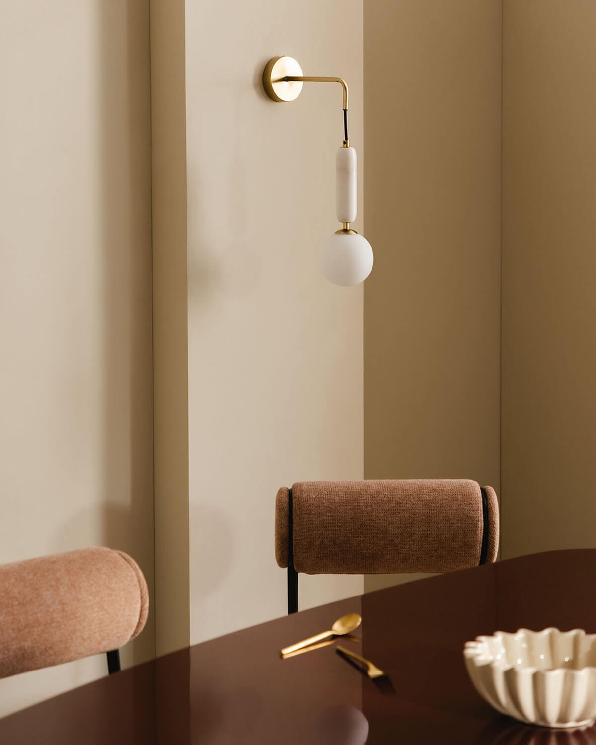 Valenes Metal Wall Lamp with Marble Arm, gallery image 2