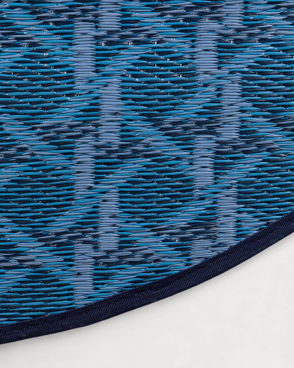 Round Polypropylene Outdoor Rug (Ø150 cm) Tramuntan, gallery image 4