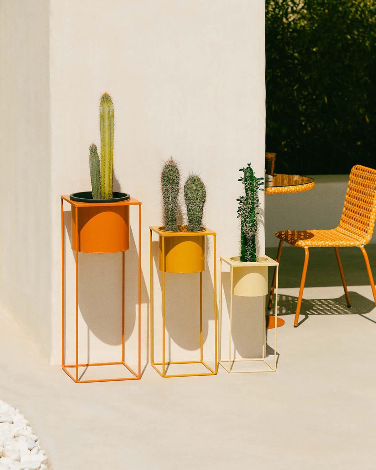 Set of 3 Round Metal Planters Cosme, gallery image 2