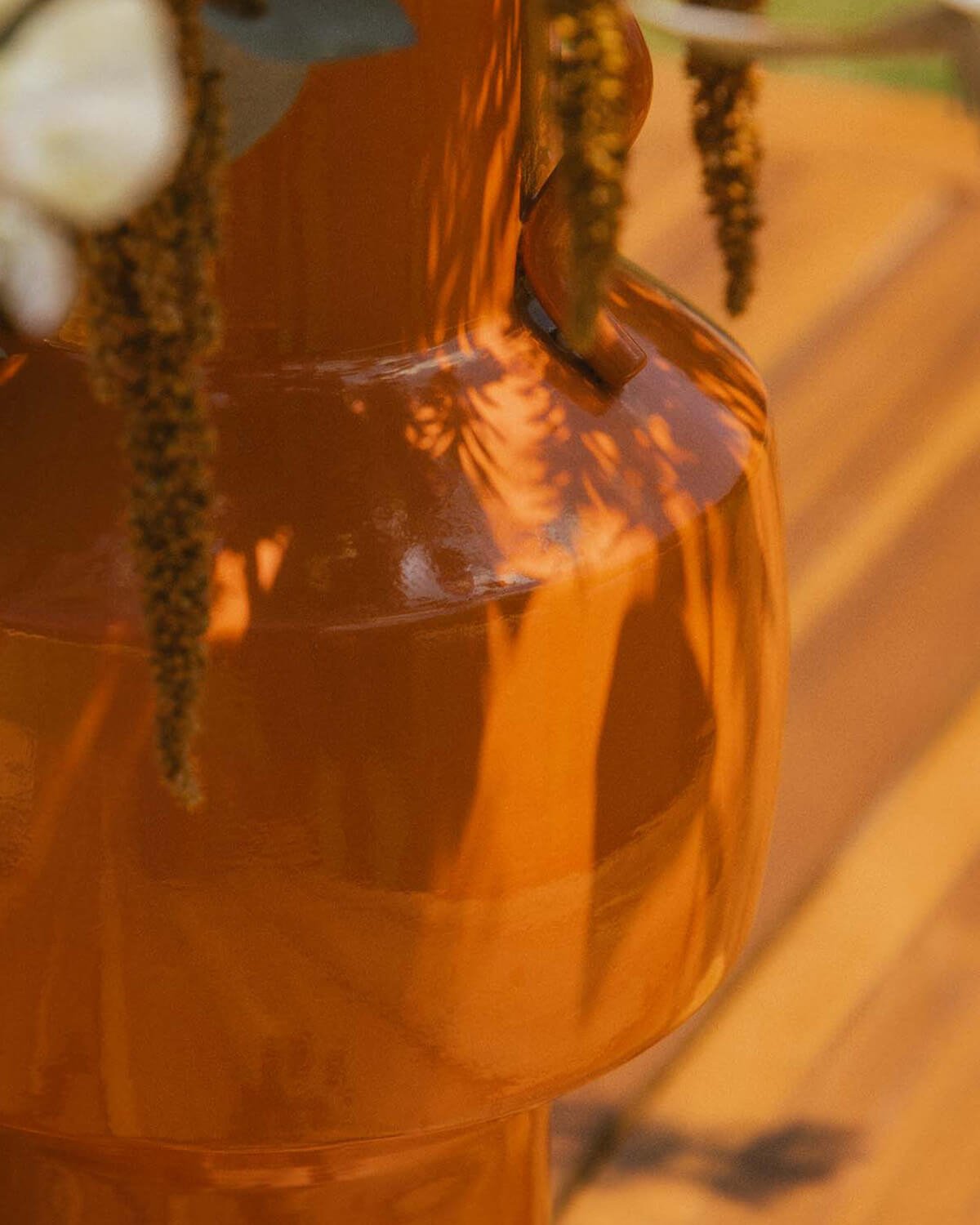 Marci Metal Vase (46 cm), gallery image 3