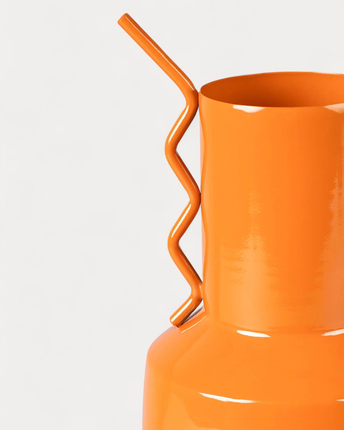 Marci Metal Vase (46 cm), gallery image 7