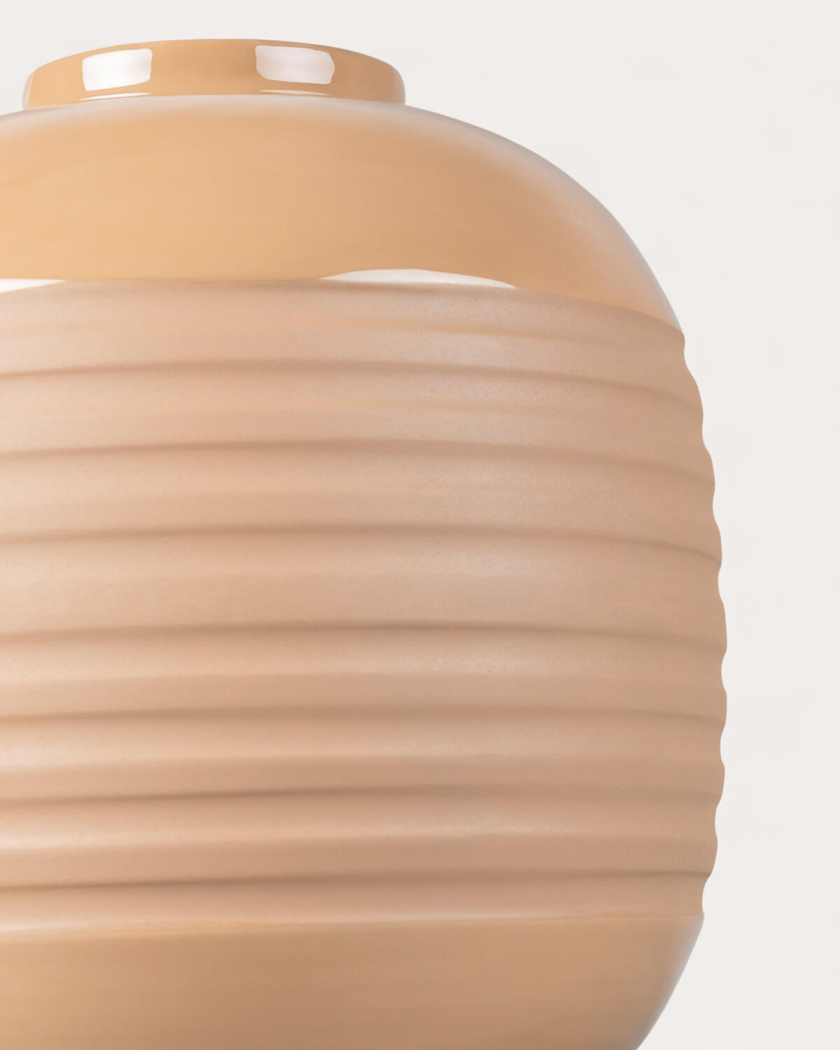 Miraxel Metal Vase (Ø37,5 cm), gallery image 2