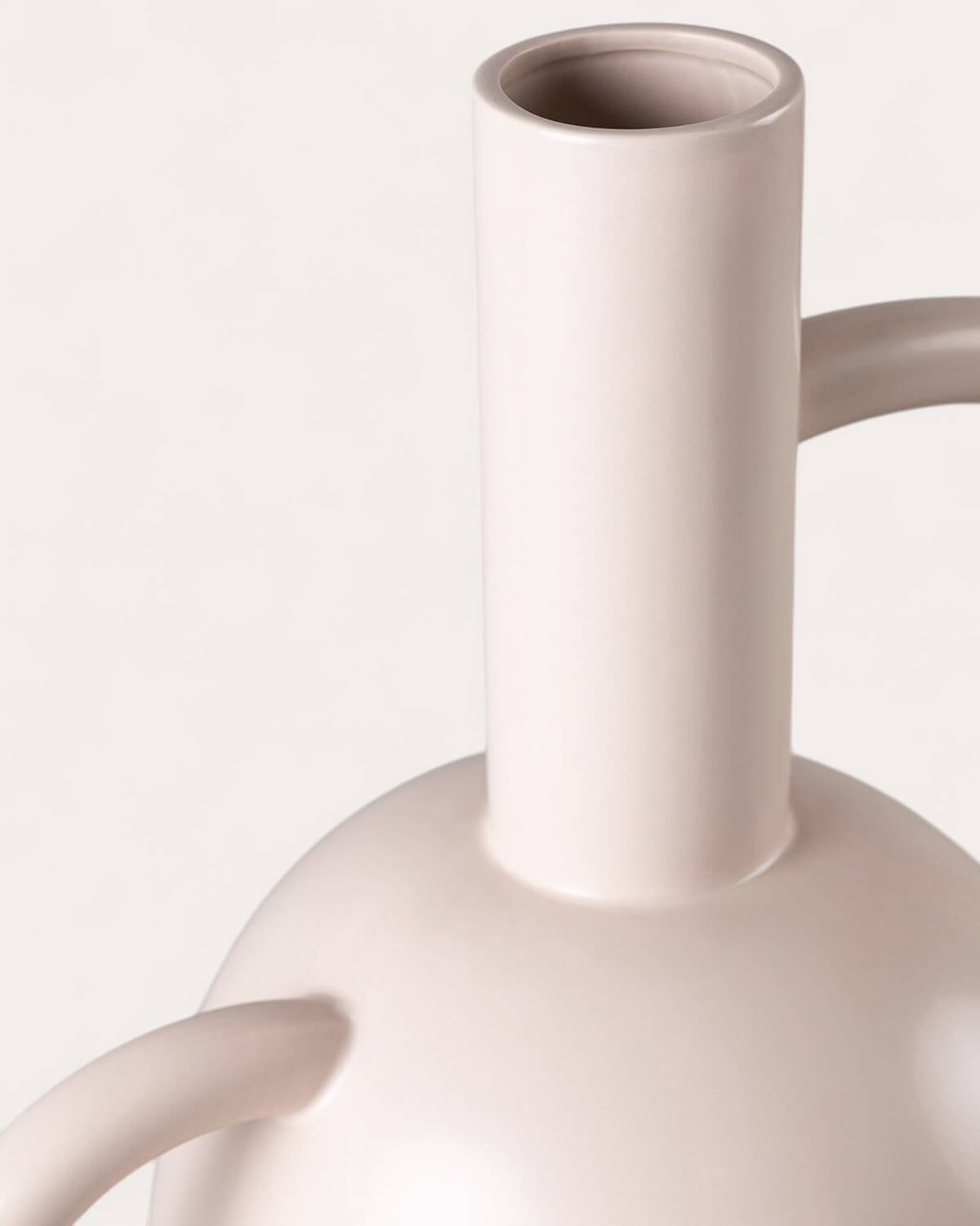 Mig Uves Tall Dolomite XL Vase, gallery image 6