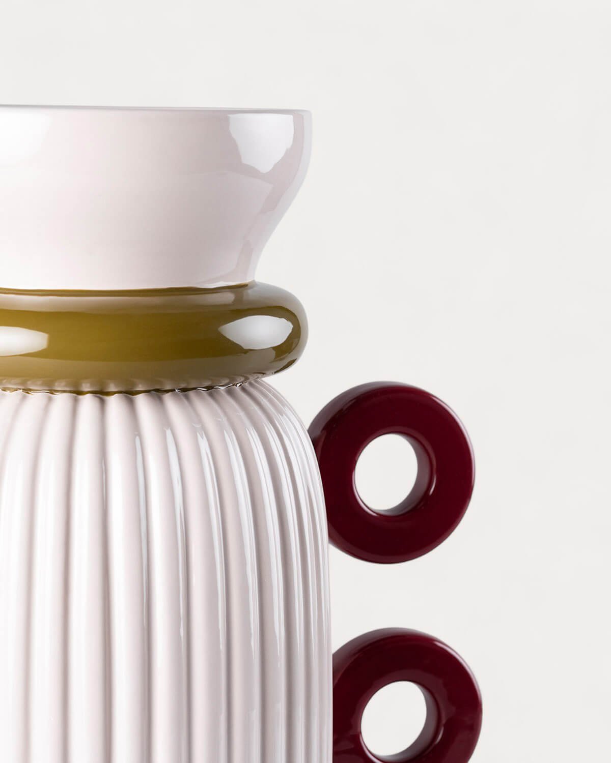 Tall Dolomite Vase XL Odises, gallery image 4