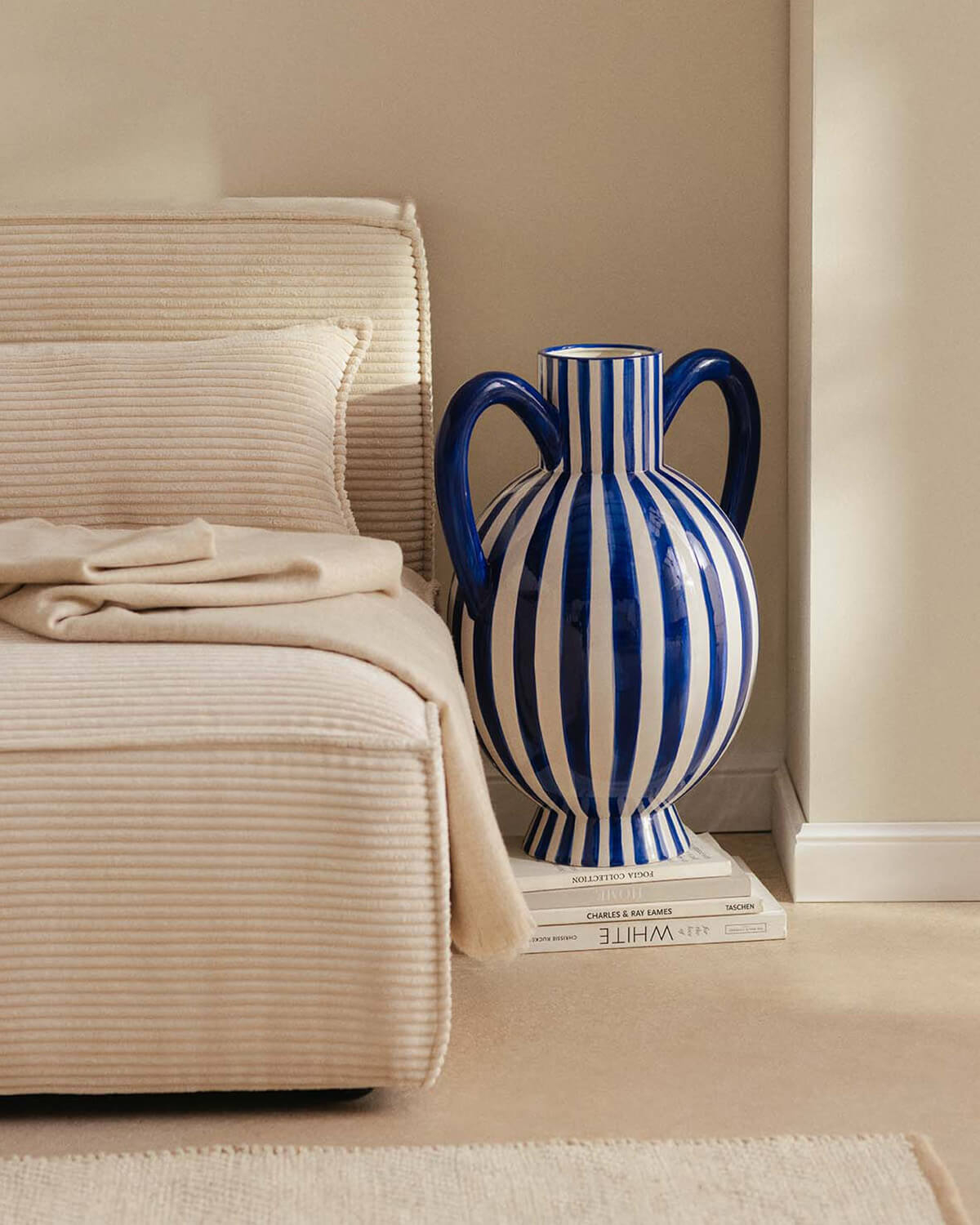 Tall Dolomite Vase XL Melon Lines - themasie.com