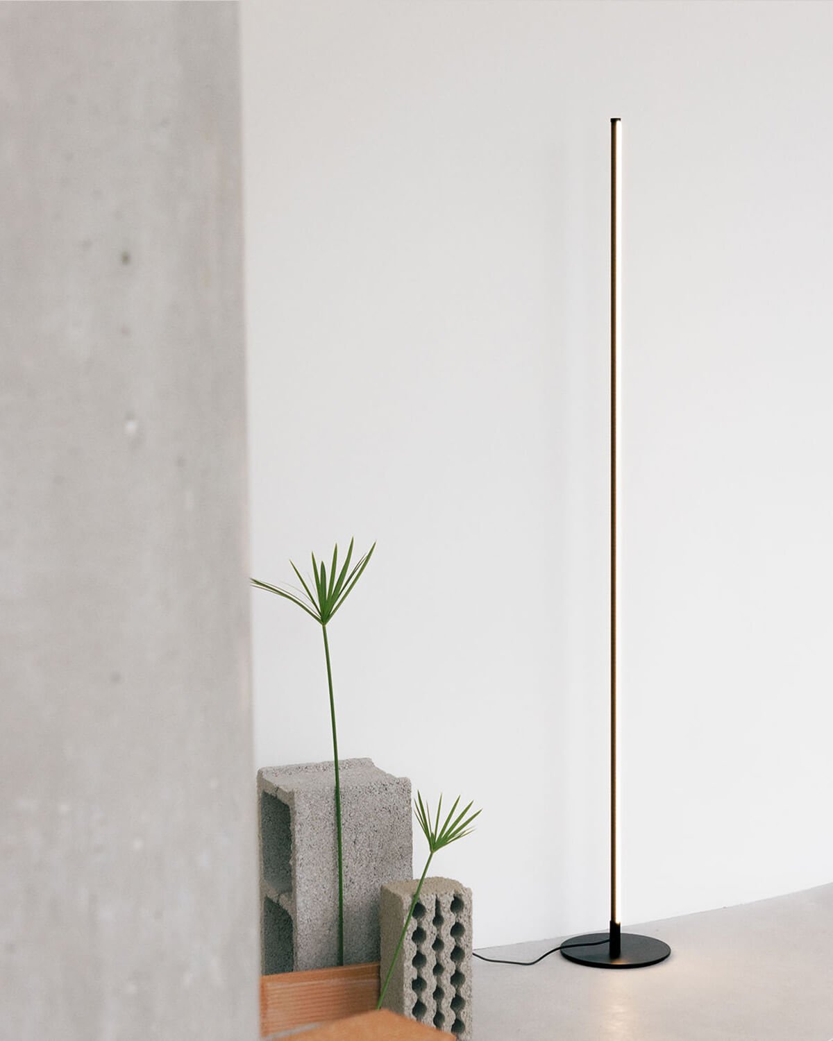 Marey Metal LED Floor Lamp, gallery image 2