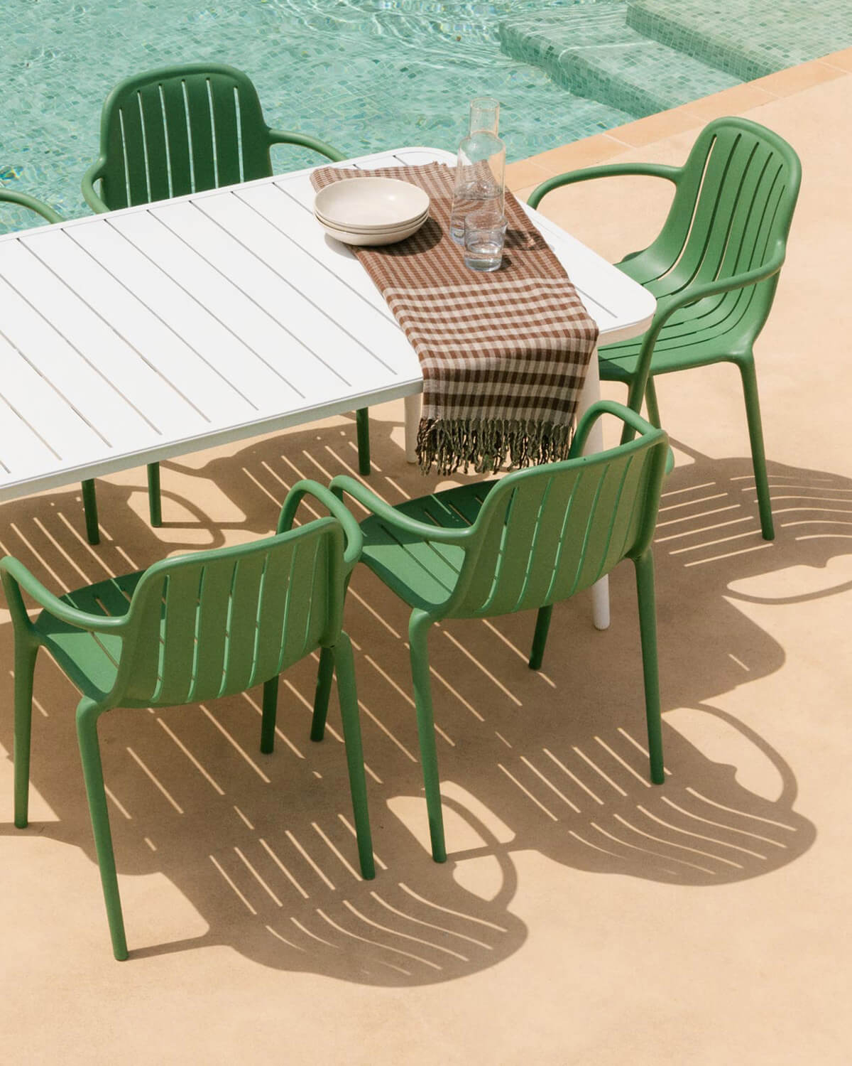 Cancun Rectangular Aluminum Table Set (160x90 cm) and 6 Polypropylene Chairs from Brand Outdoor, gallery image 2