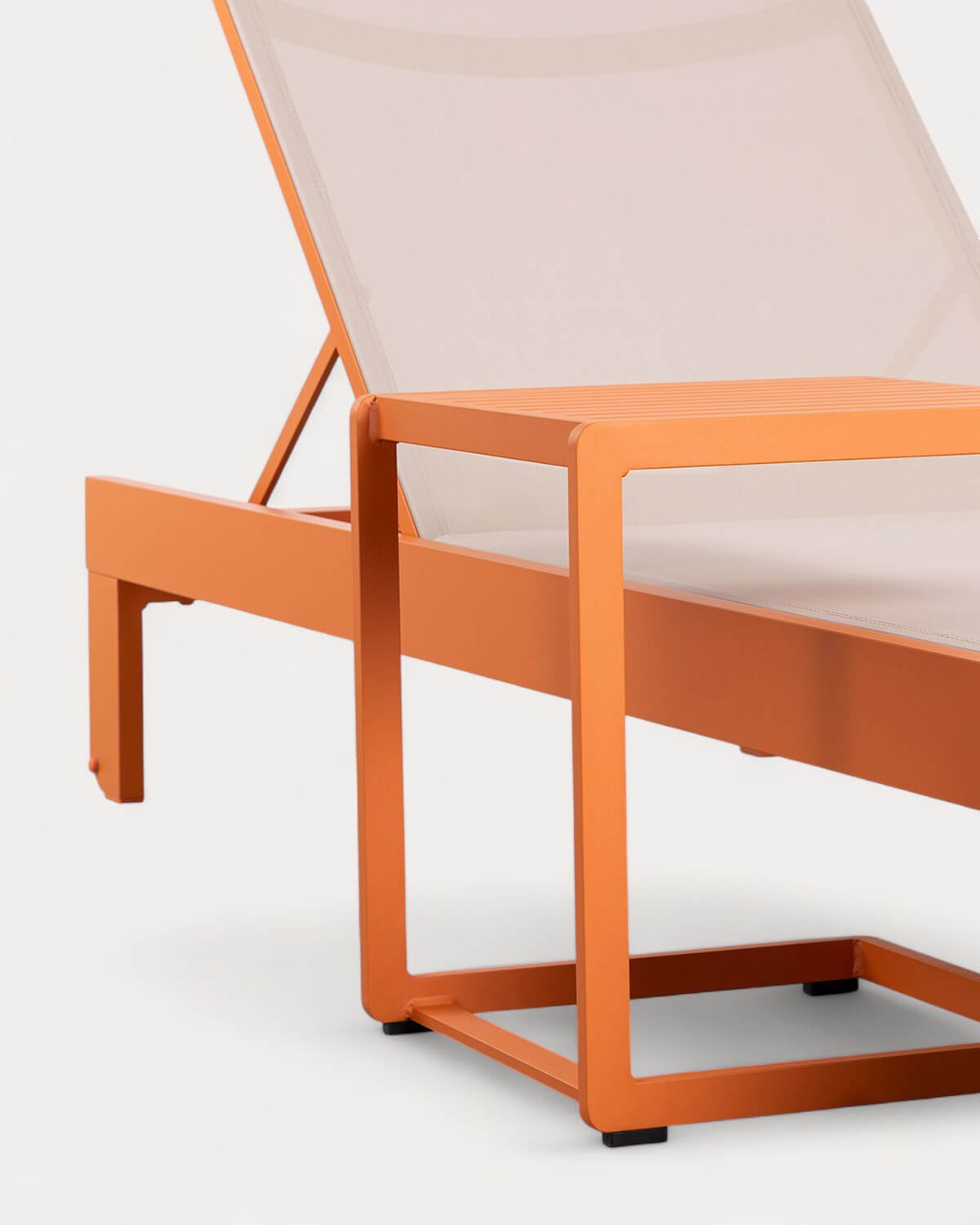 Aluminum Lounger and Side Table Set (40x40 cm) New Kreta, gallery image 5