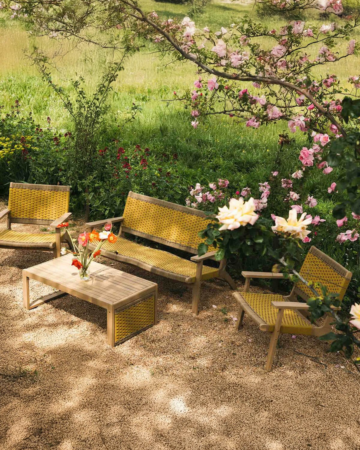 Garden Set with 2-Seater Sofa, 2 Armchairs and Coffee Table made of Acacia Wood and Rope Mirle, gallery image 2