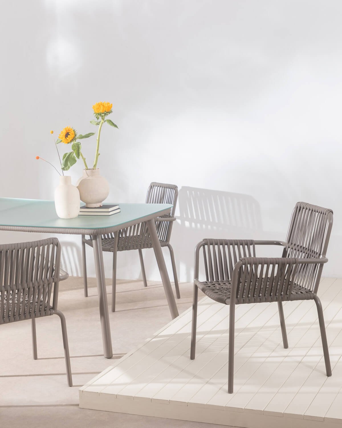 Pack of 4 Drian Trend Aluminum and Rope Outdoor Chairs, gallery image 2