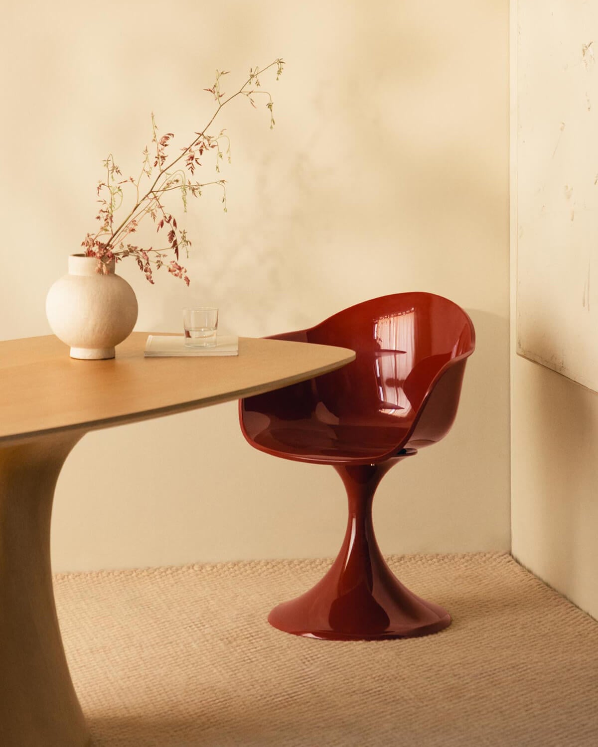 Pack 4 Polycarbonate Dining Chairs Pinhes, gallery image 2