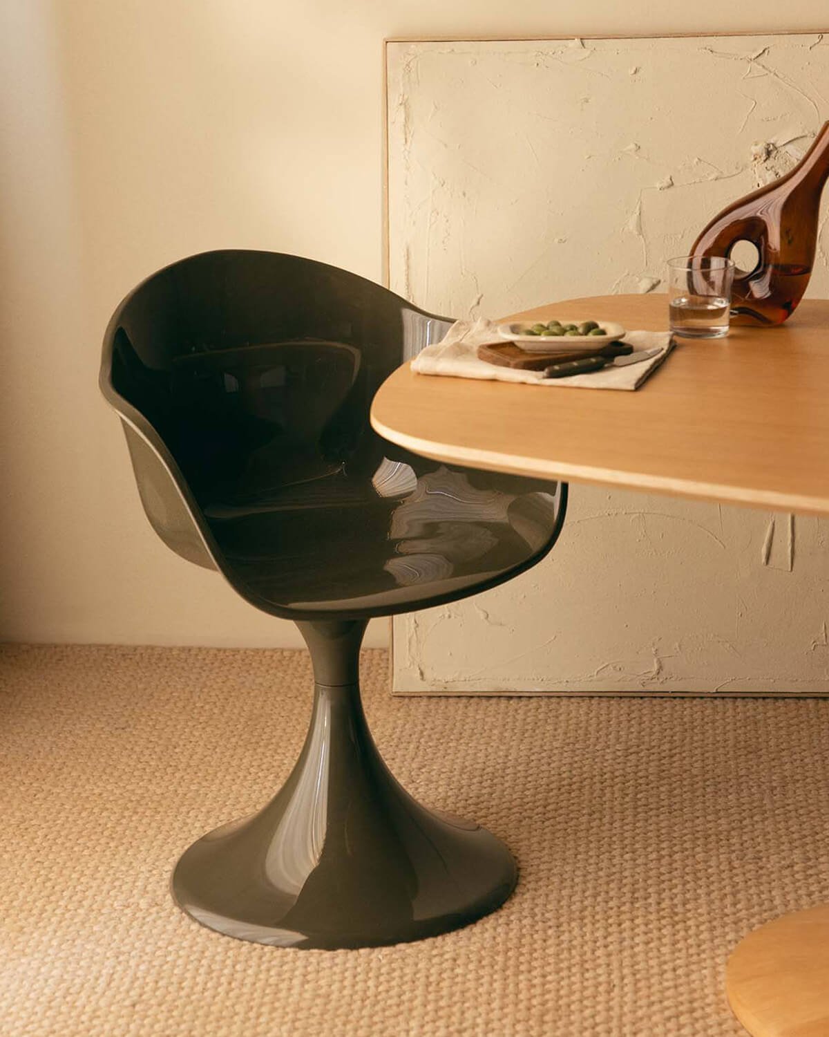 Pack 4 Polycarbonate Dining Chairs Pinhes, gallery image 2