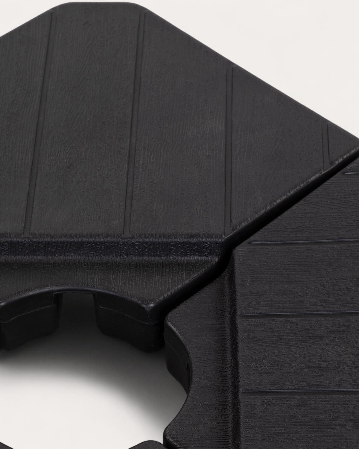 Breia Polyethylene Refillable Parasol Base, gallery image 7