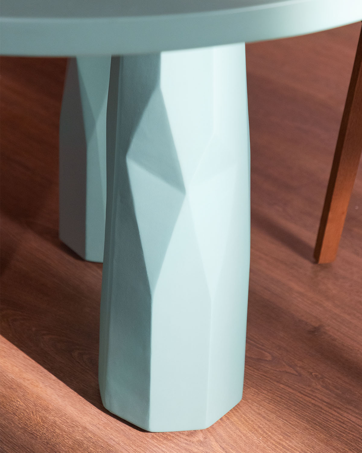 Round Cement Dining Table (Ø120 cm) Rune, gallery image 3