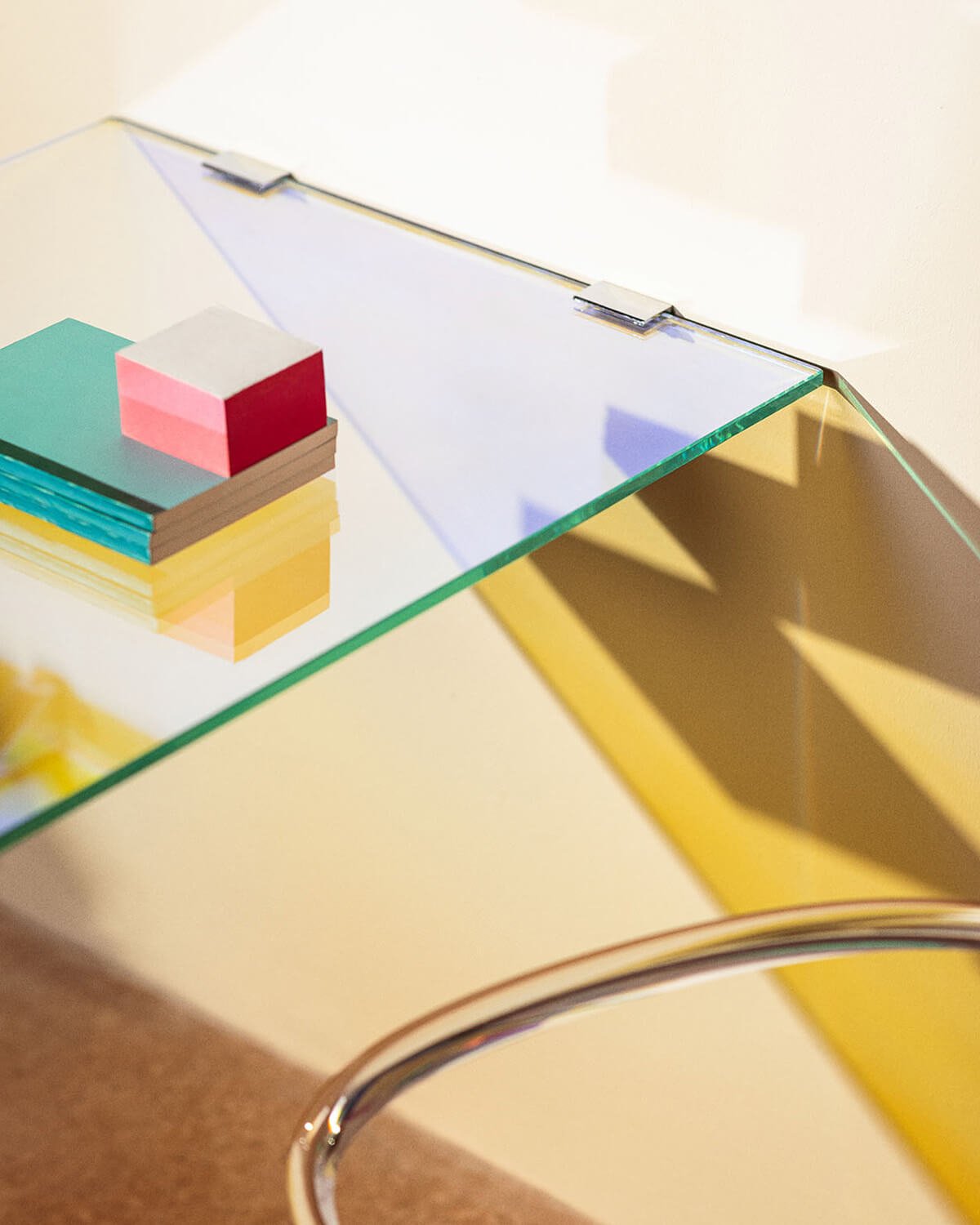 Tempered Glass Desk Iris, gallery image 3