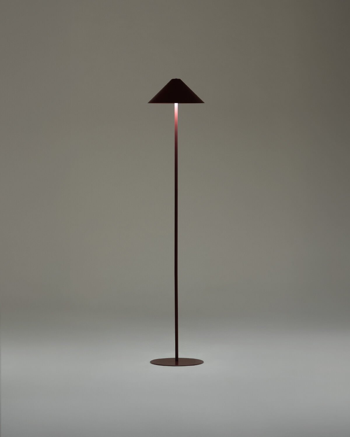 Wireless LED Dimmable Outdoor Floor Lamp Gavi, gallery image 4