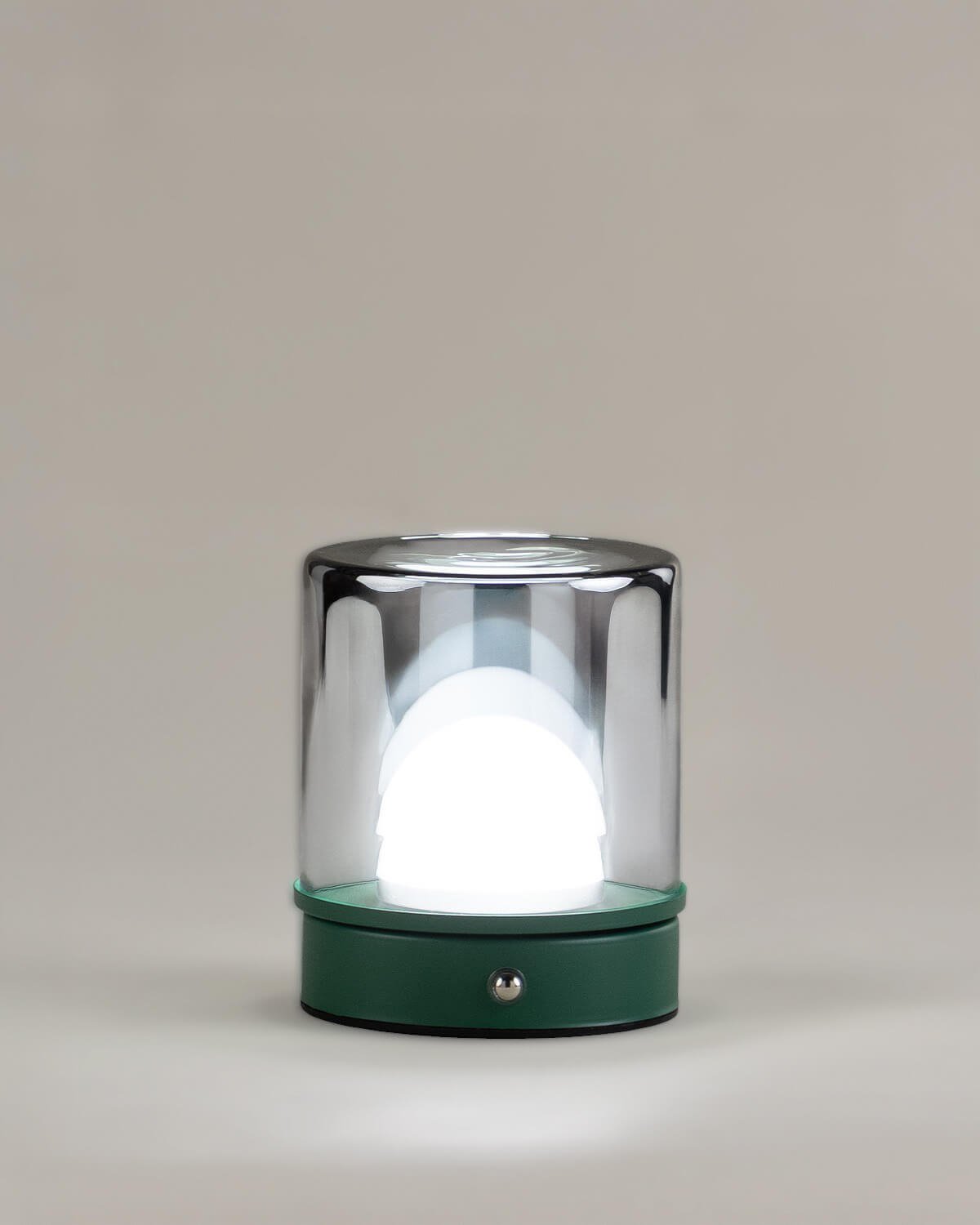 Devis Wireless Outdoor Dimmable LED Table Lamp, gallery image 2