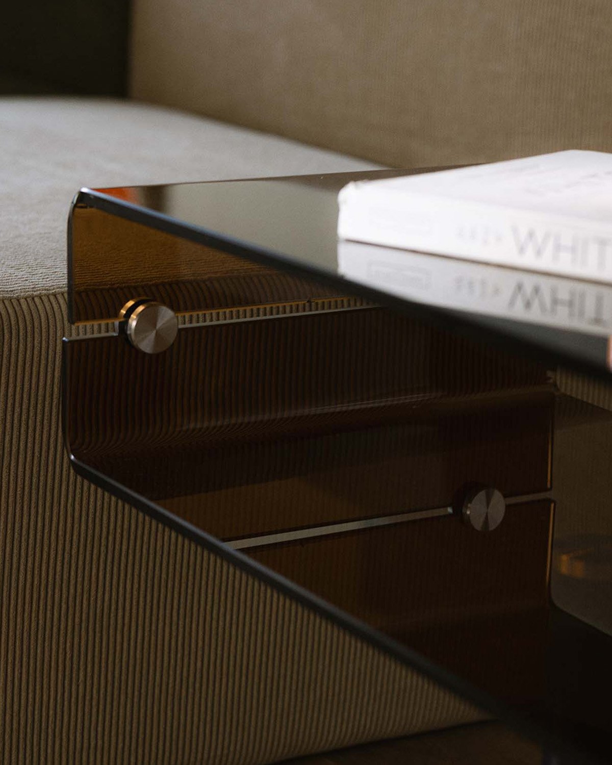 Rectangular Glass and Metal Side Table (61x38 cm) Hedy, gallery image 6