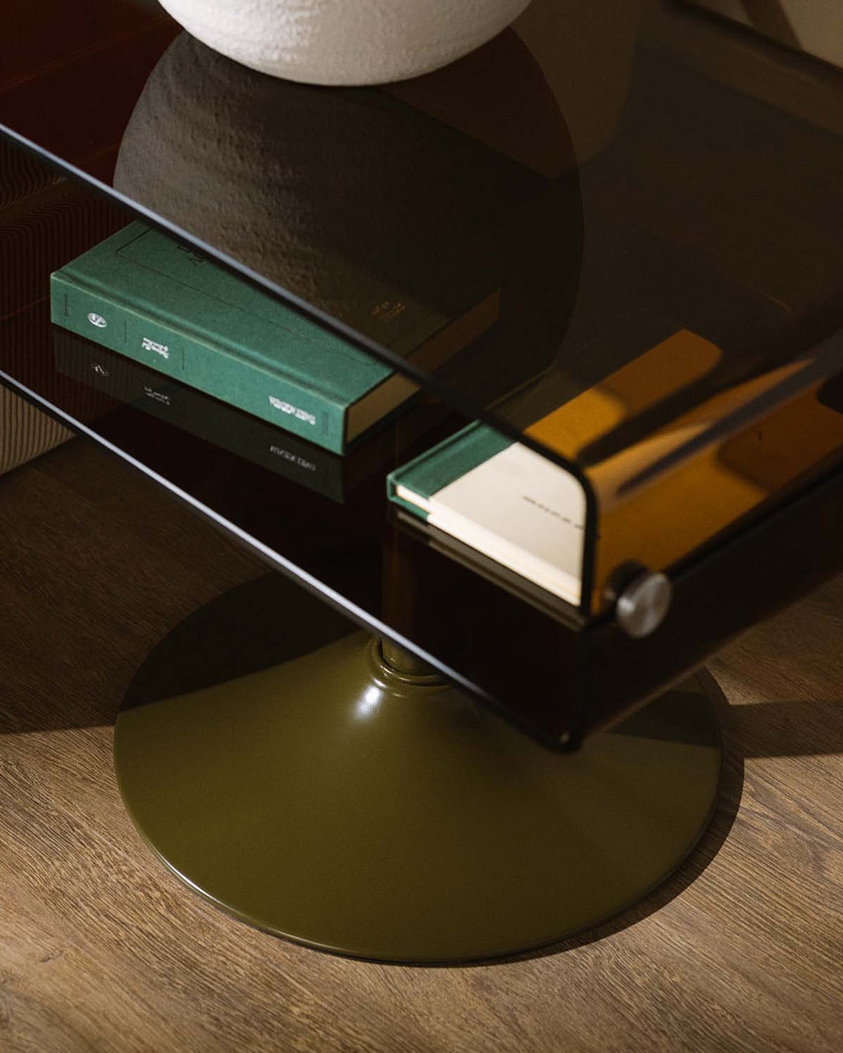 Rectangular Glass and Metal Side Table (61x38 cm) Hedy, gallery image 3