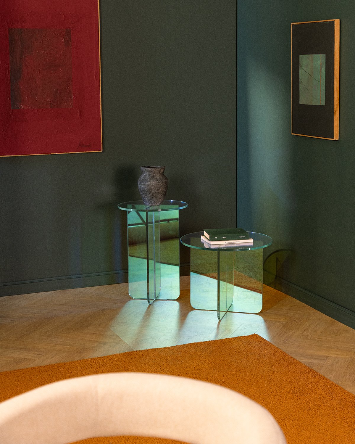 Set of Iridescent Tempered Glass Side Table and Coffee Table Iris, gallery image 2