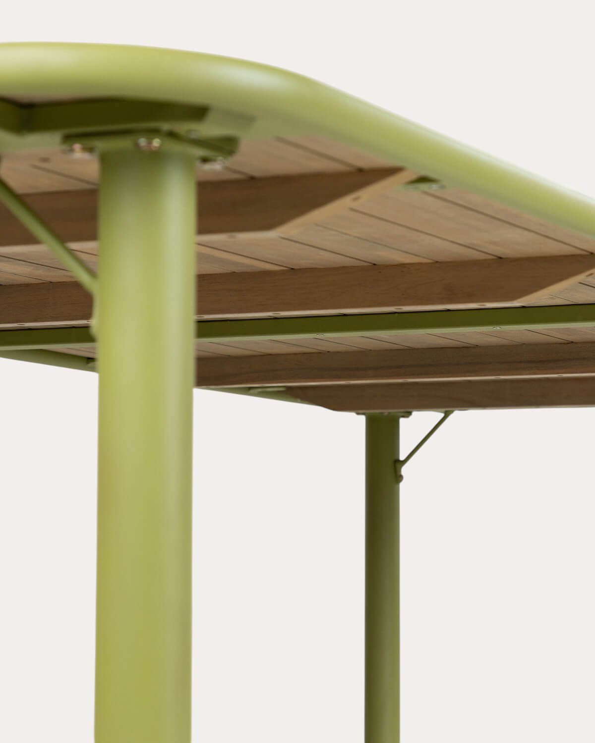 Rectangular Outdoor Table in Acacia Wood and Metal (240x110 cm) Caitlyn, gallery image 5