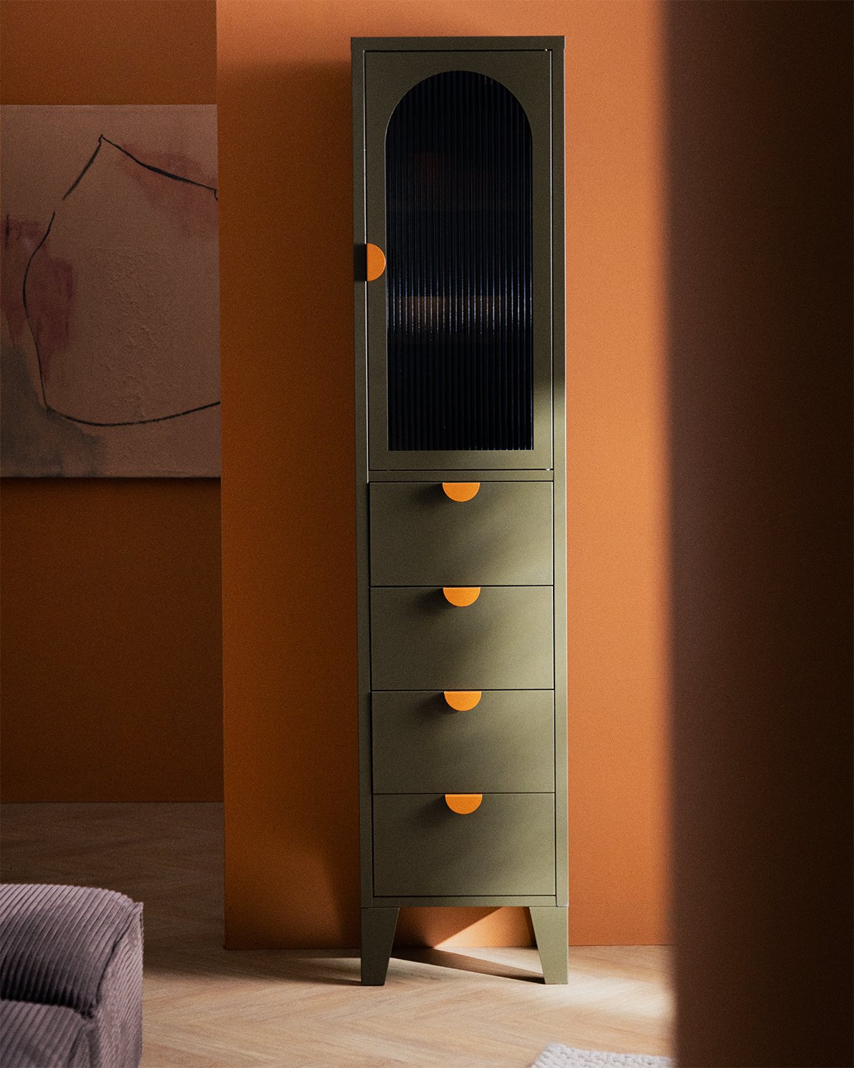 Andrius Display Case with 1 Door and 4 Drawers, Made of Laminated Steel and Glass, gallery image 2