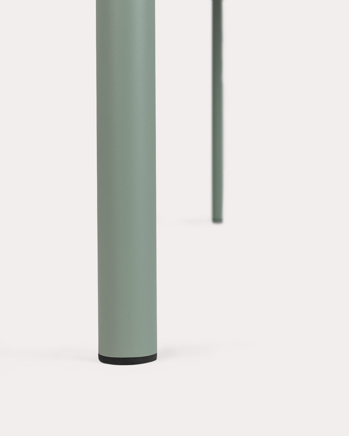 Rectangular Dining Table in Metal and Polypropylene (155x90 cm) Baztan, gallery image 4