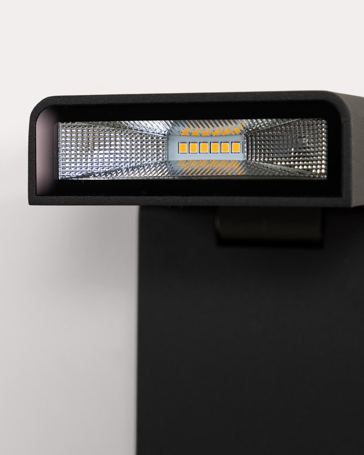 Aluminum LED Outdoor Wall Light Ezan, gallery image 6