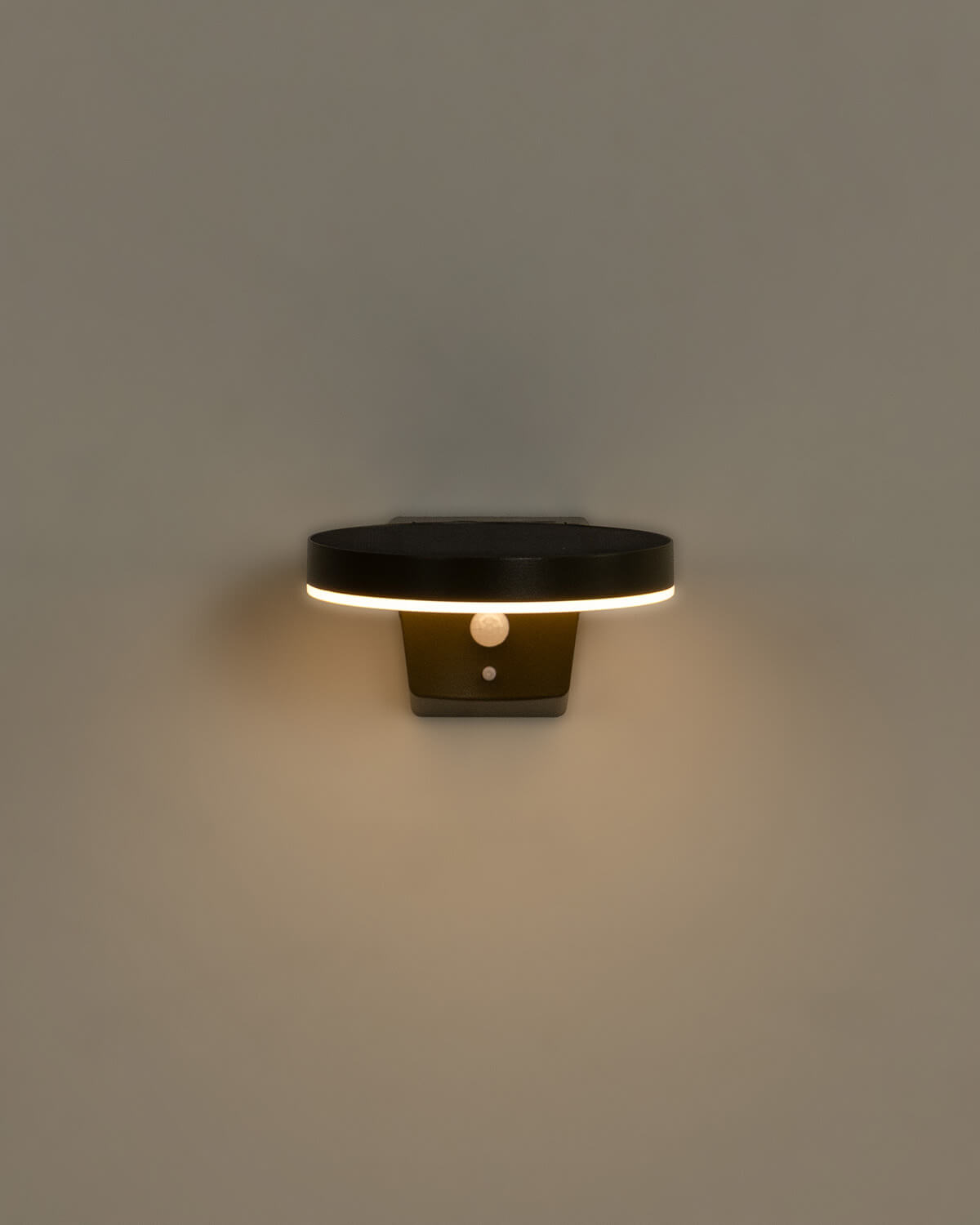 Outdoor Aluminum Solar LED Wall Light Marisa, gallery image 5