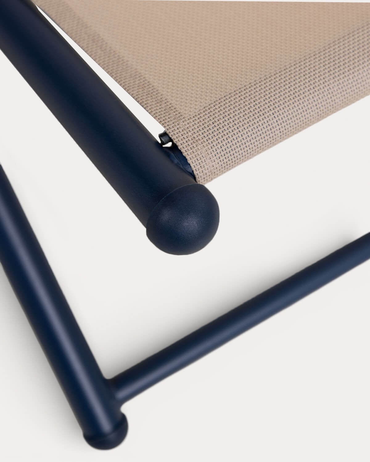 Reclining Metal and Fabric Hammock Ohiane, gallery image 6