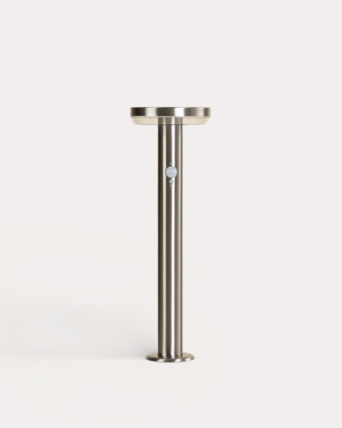 Outdoor Metal LED Solar Beacon Sulivan, gallery image 1