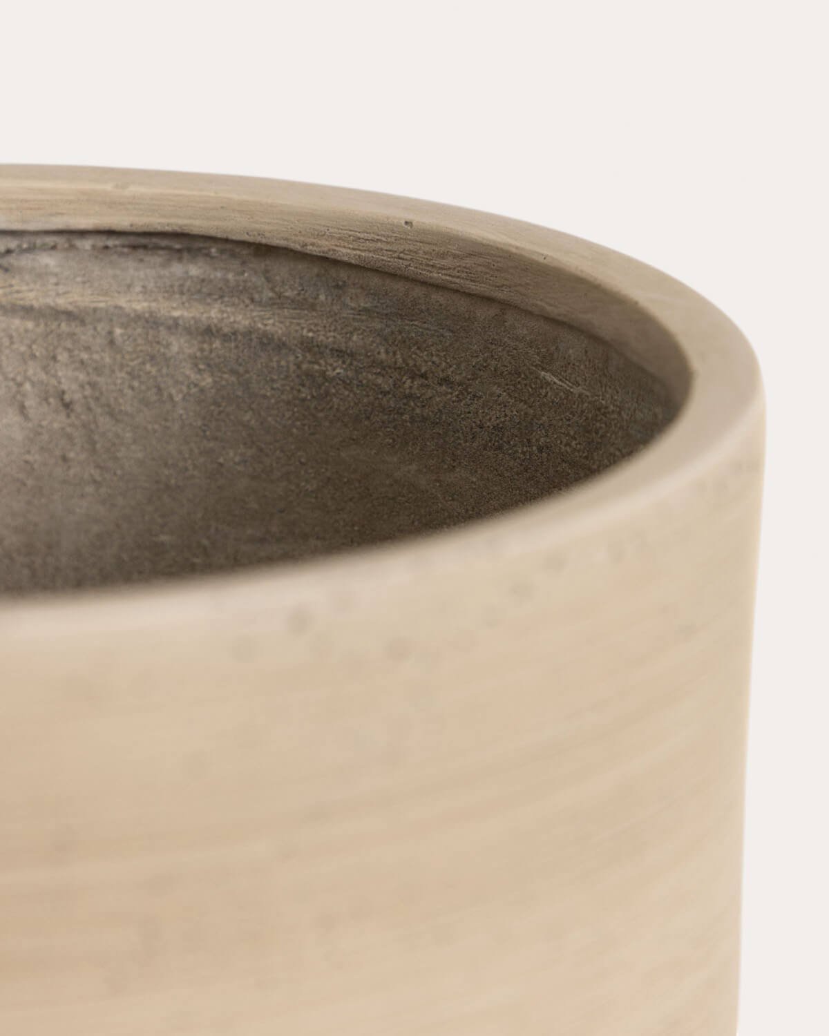 Round Cement Planter Petunia, gallery image 3