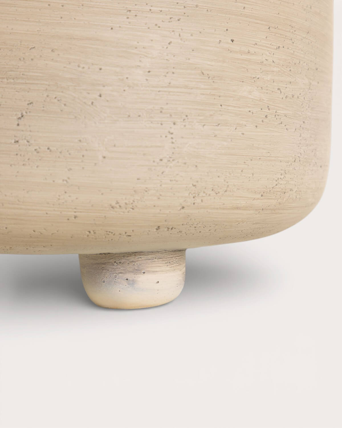 Round Cement Planter Petunia, gallery image 5