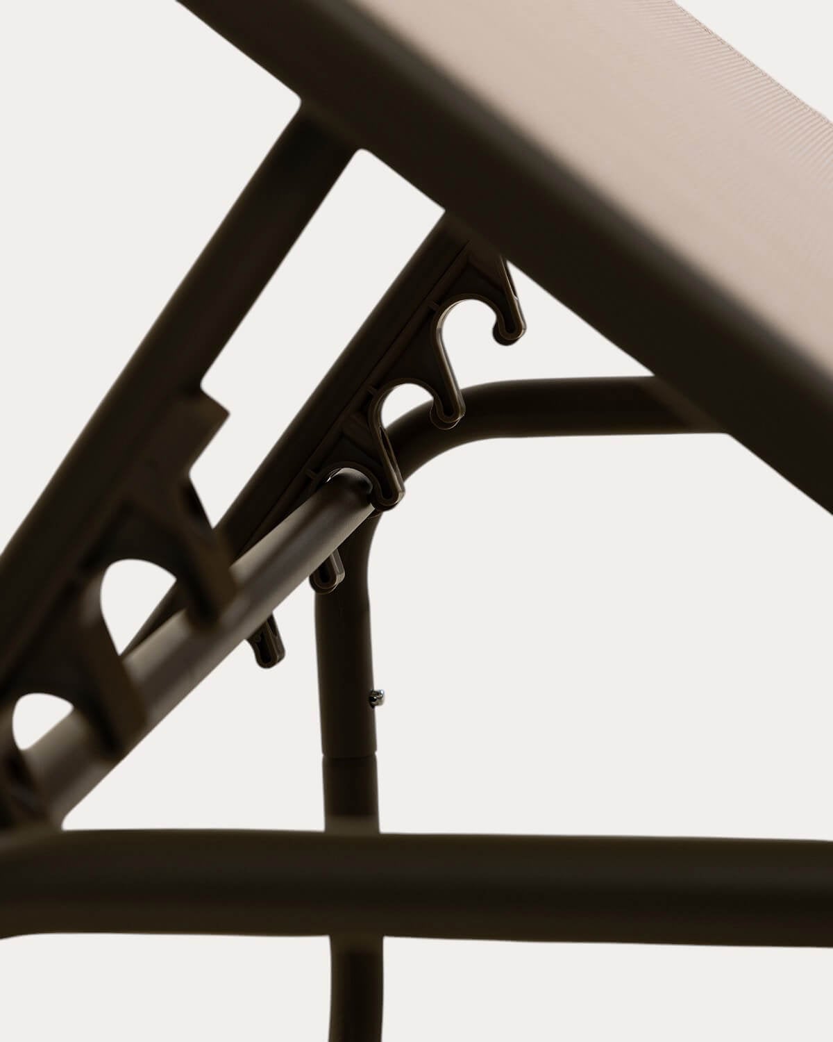 Reclining Metal and Fabric Sun Lounger Ohiane, gallery image 7