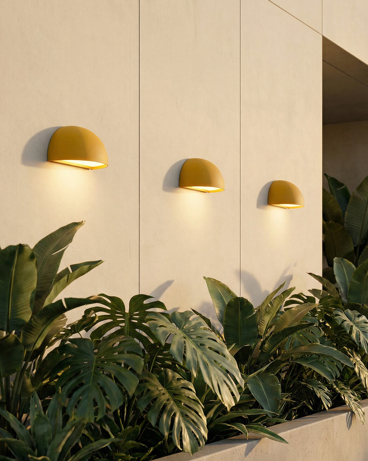 Aluminum Exterior Wall Light Denna, gallery image 2