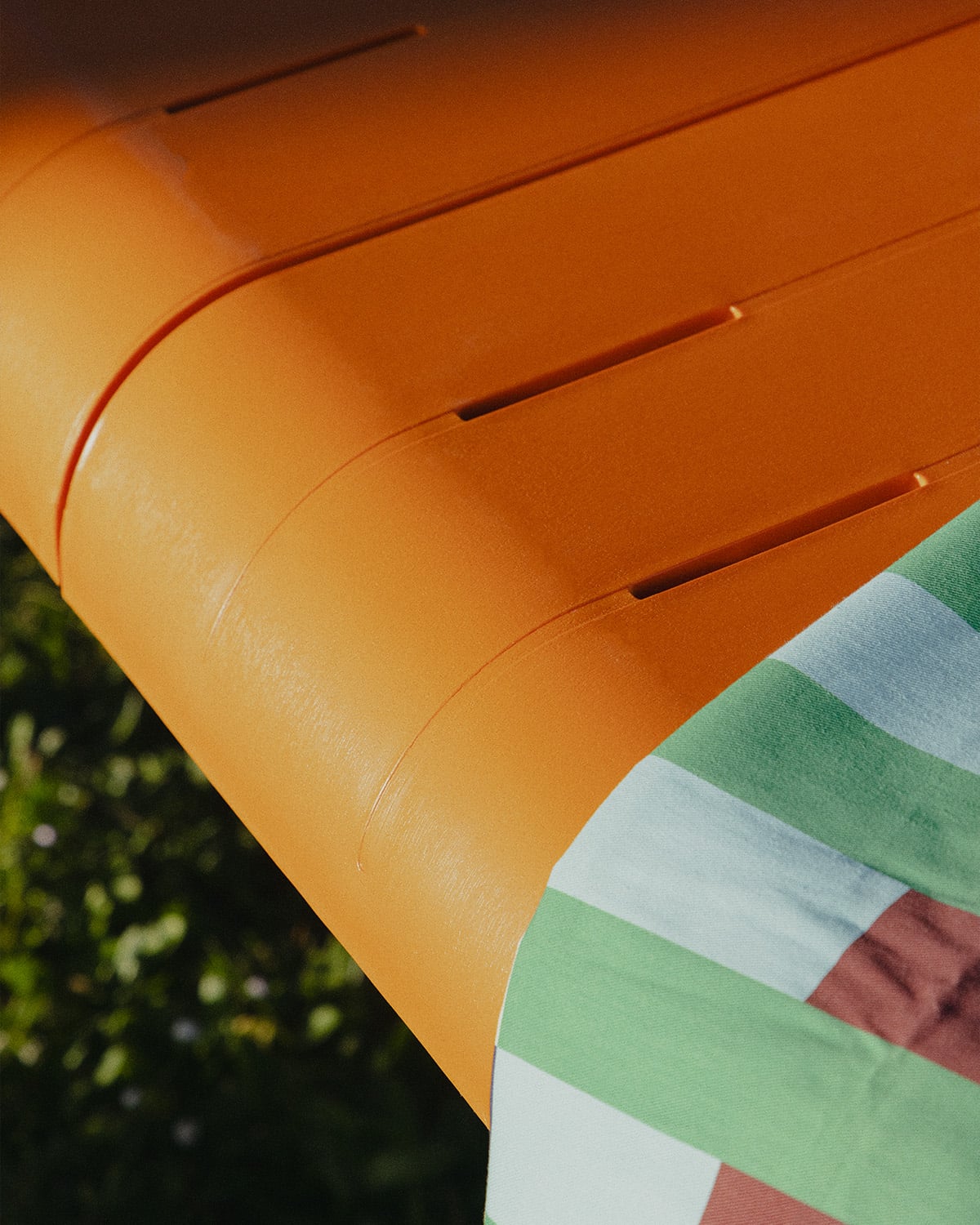 Rectangular Outdoor Table in Metal and Polypropylene (155x90 cm) Baztan, gallery image 3