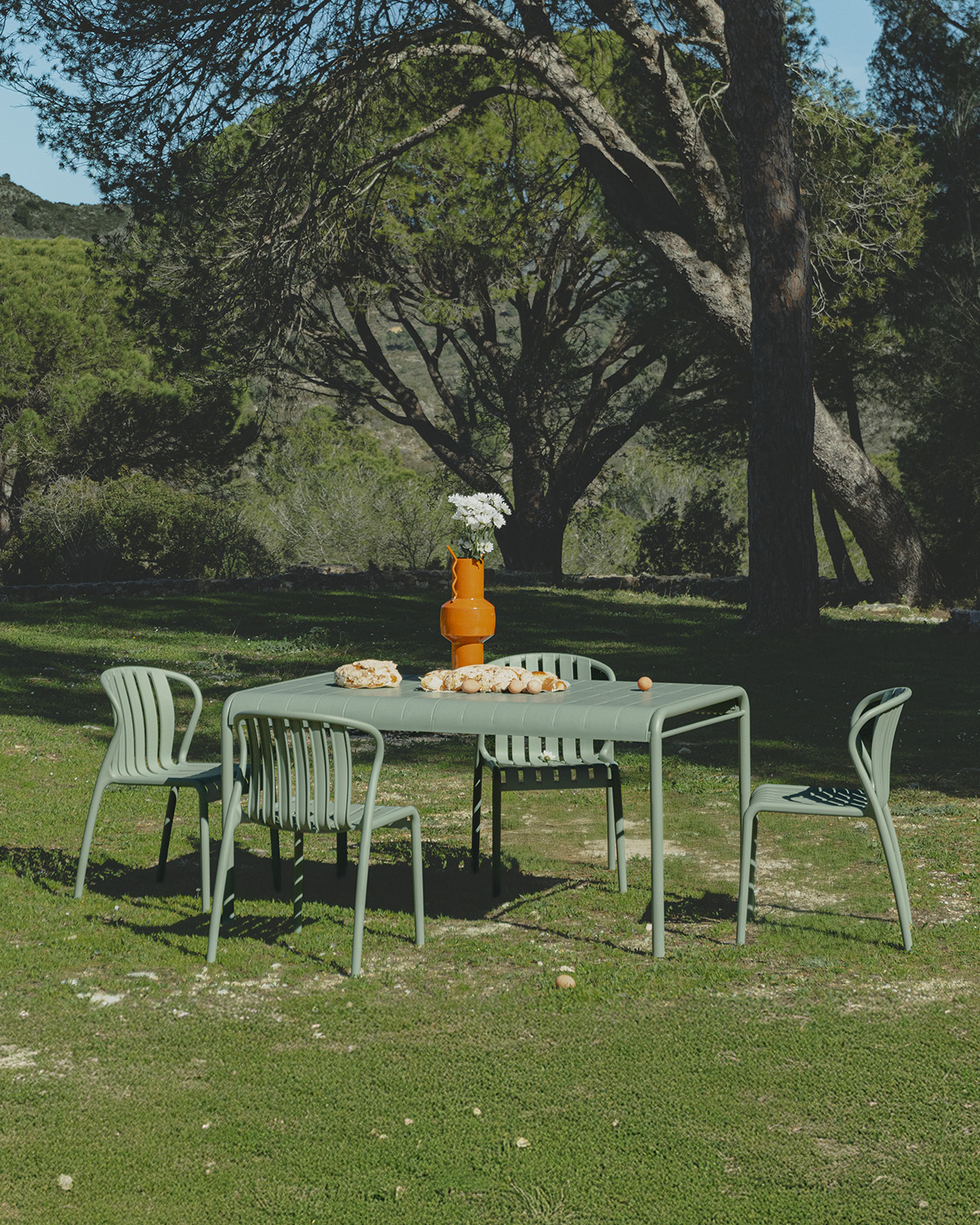 Rectangular Table (153x90 cm) and 4 Polypropylene Outdoor Chairs Set Baztan, gallery image 2