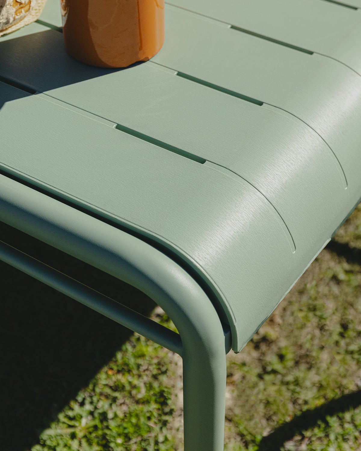 Rectangular Outdoor Table in Metal and Polypropylene (155x90 cm) Baztan, gallery image 3