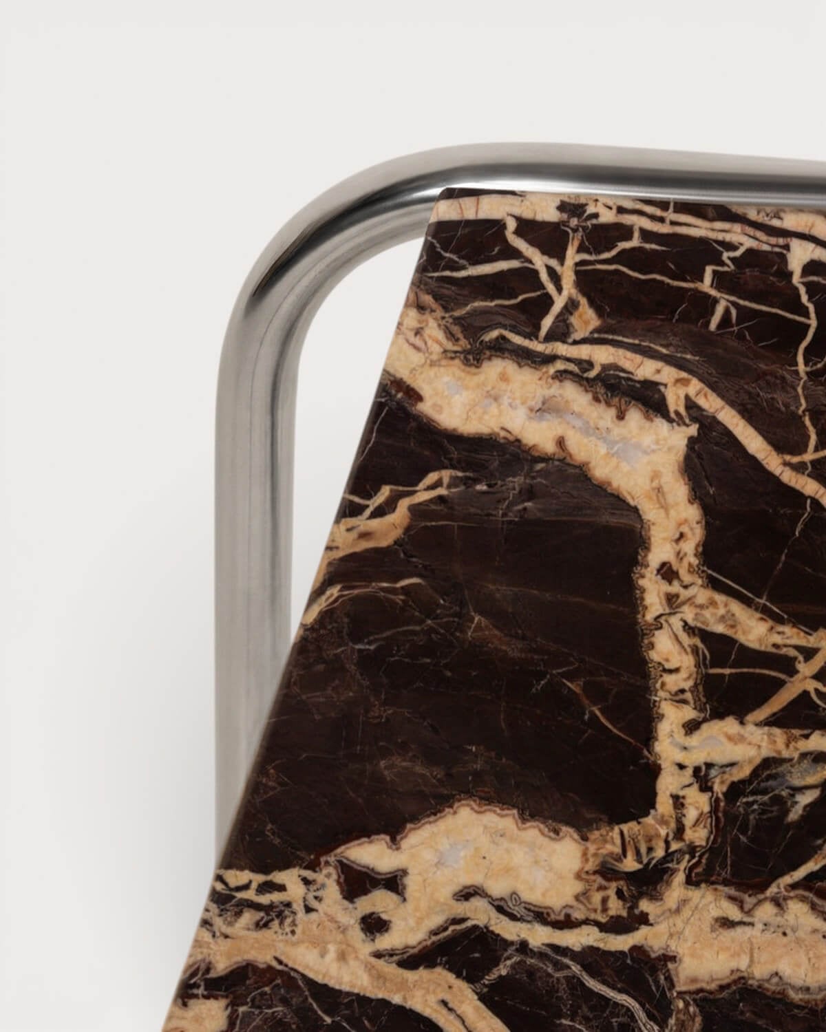 Square Side Table in Marble and Metal (40x40 cm) Nansa, gallery image 5