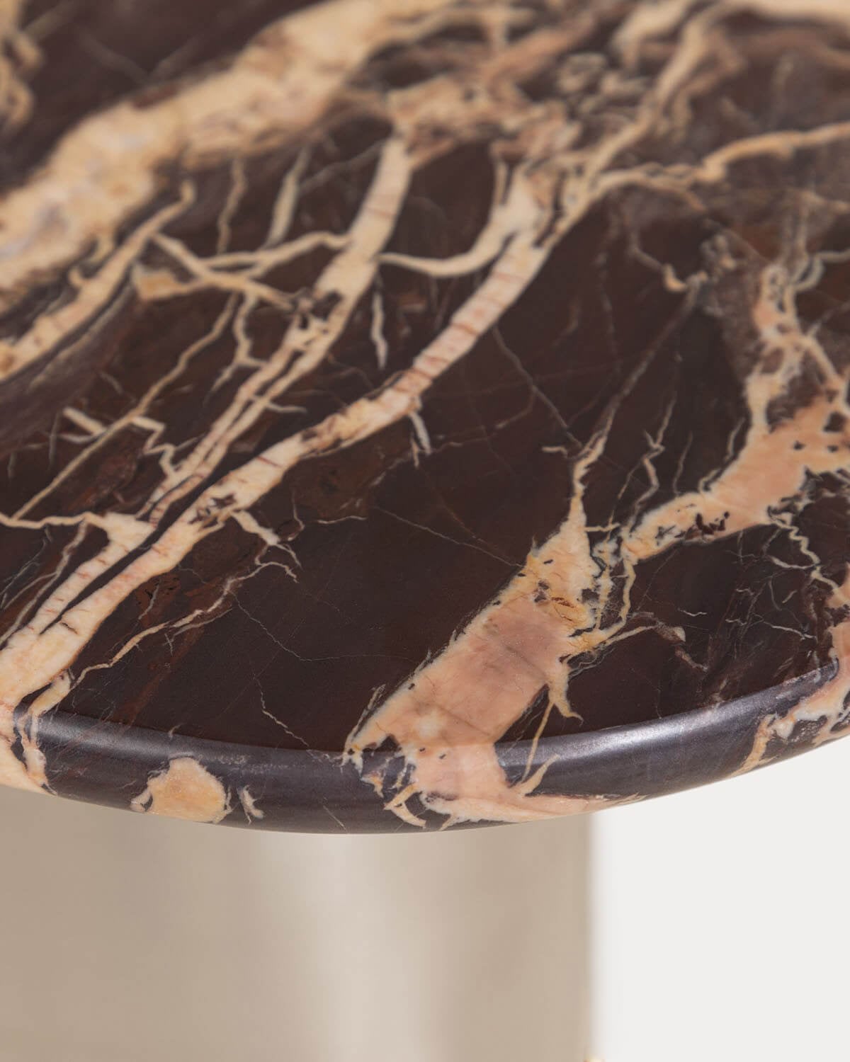 Oval Metal Side Table Lahuga, gallery image 5