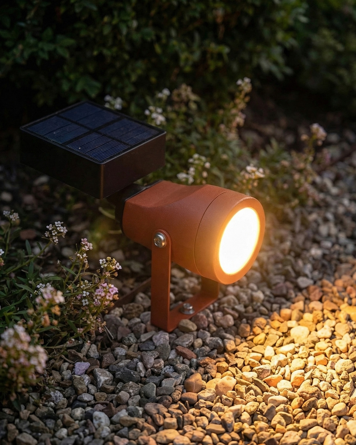 Outdoor Aluminum Solar LED Spotlight Lythea, gallery image 3