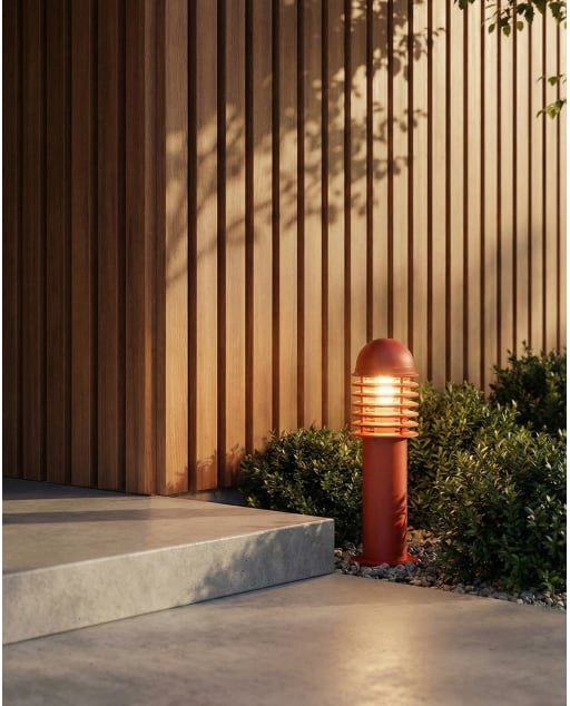 Metal Outdoor Beacon Leora