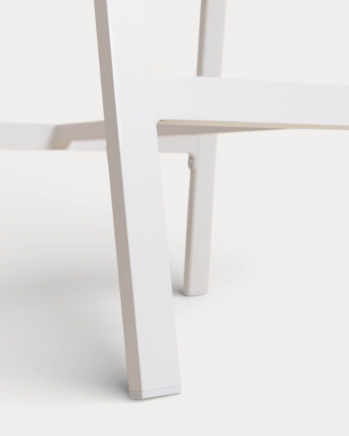 Outdoor High Table Set (130x70 cm) and 4 High Aluminum Stools Korce, gallery image 7