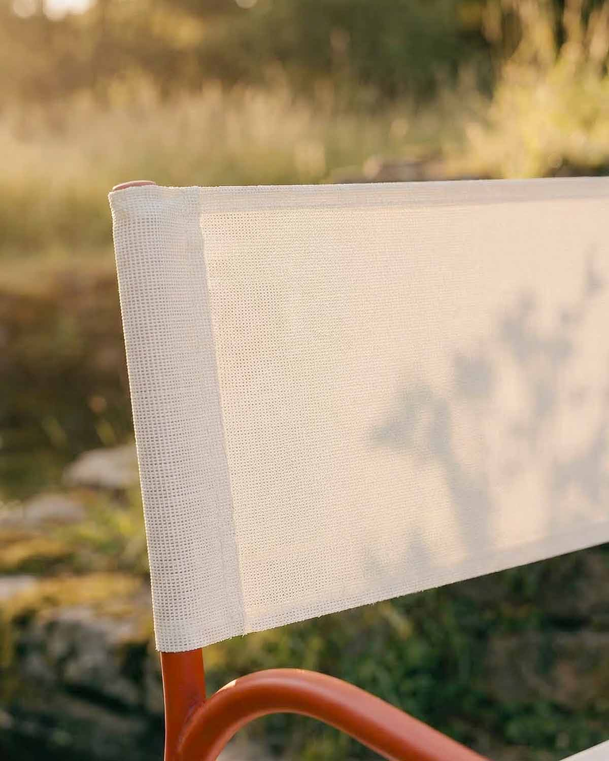 Pack 4 Folding Outdoor Chairs in Metal and Fabric Bowye, gallery image 3