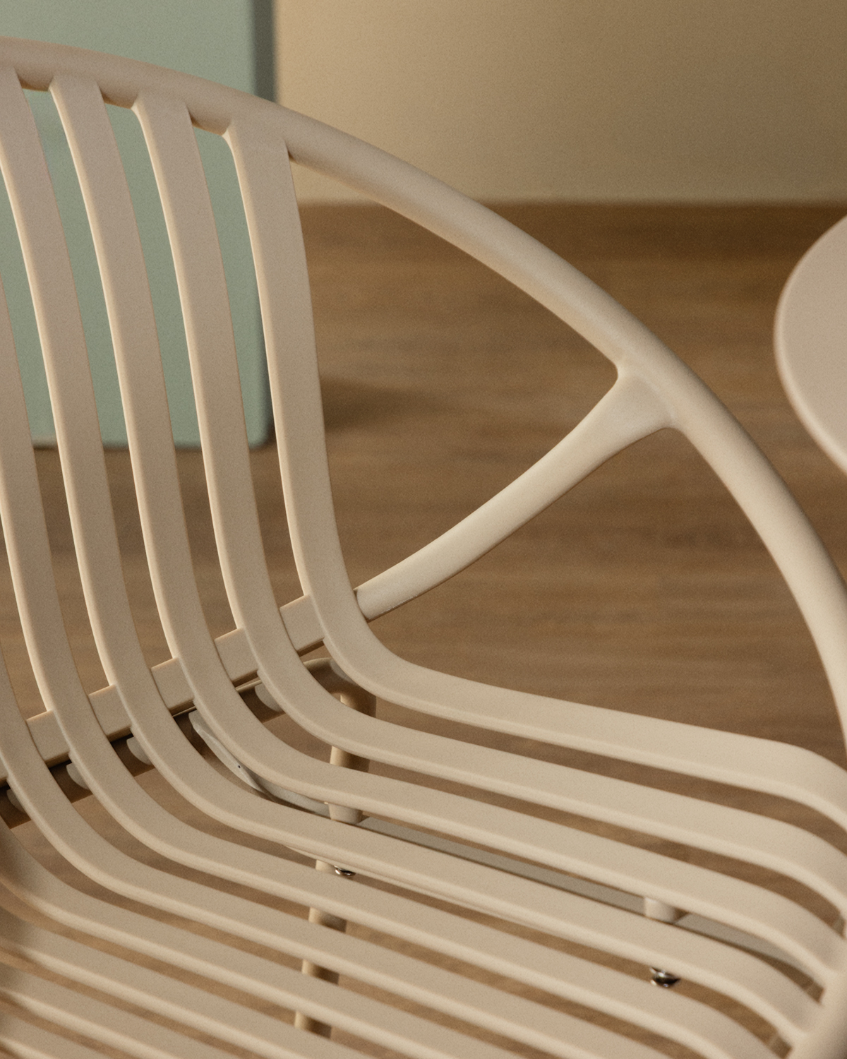Pack 4 Polypropylene and Metal Dining Chairs Anier, gallery image 6